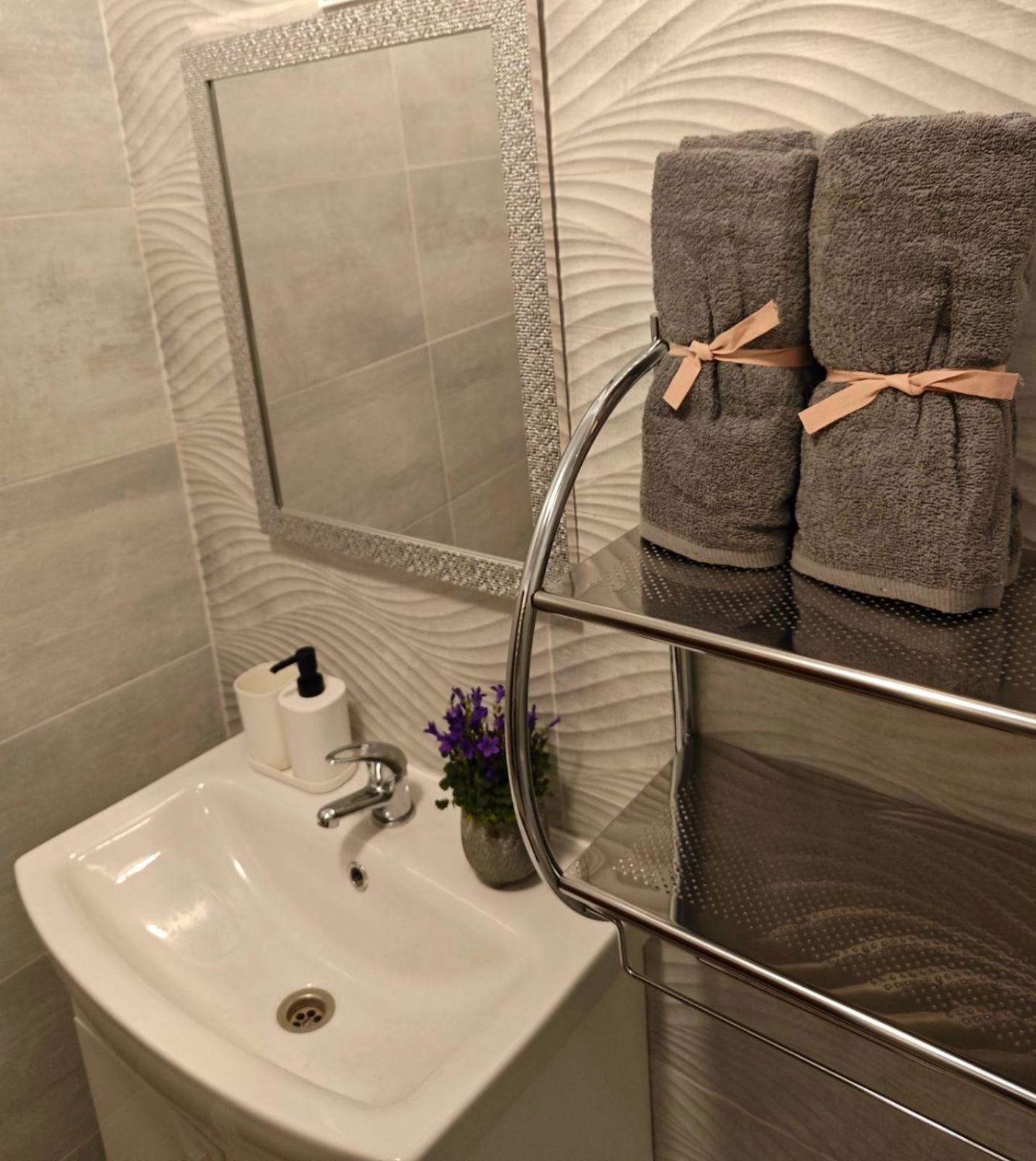 Dama Apartments Eger Kültér fotó